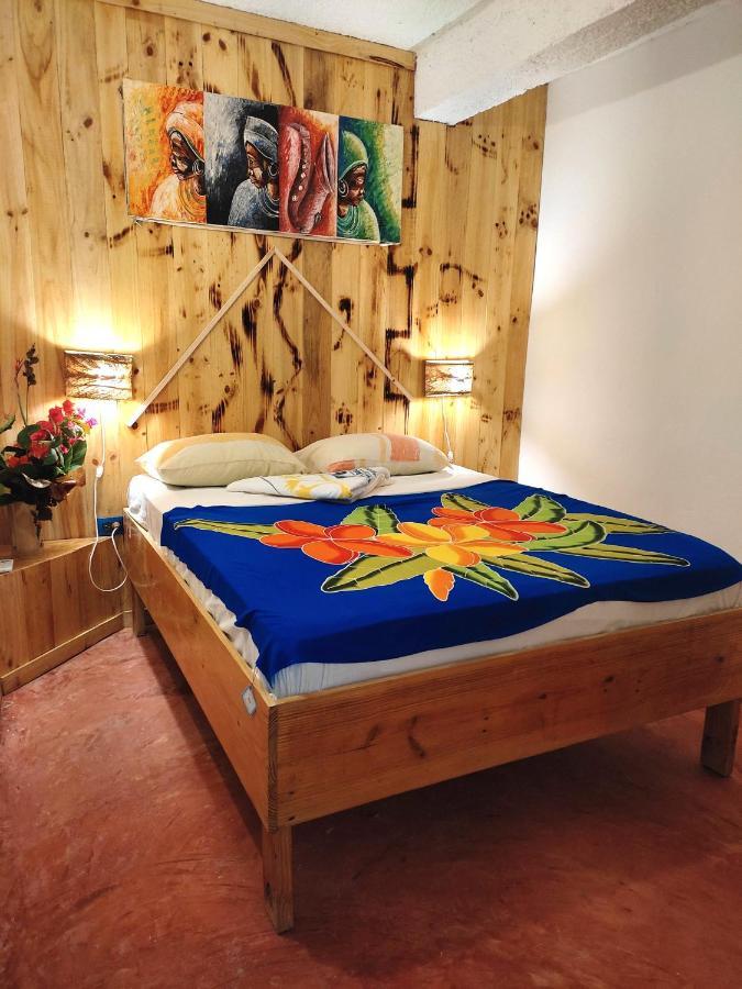 Hostel La Ballena Backpacker Las Galeras Bagian luar foto