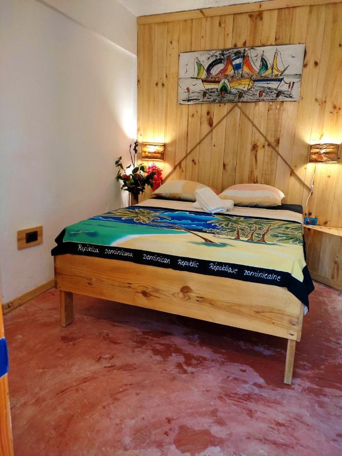 Hostel La Ballena Backpacker Las Galeras Bagian luar foto