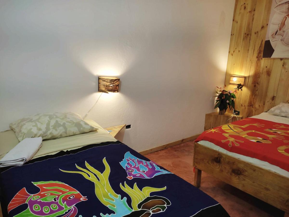 Hostel La Ballena Backpacker Las Galeras Bagian luar foto